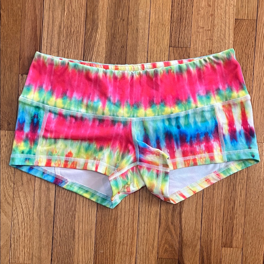 Fleo LRC shorts